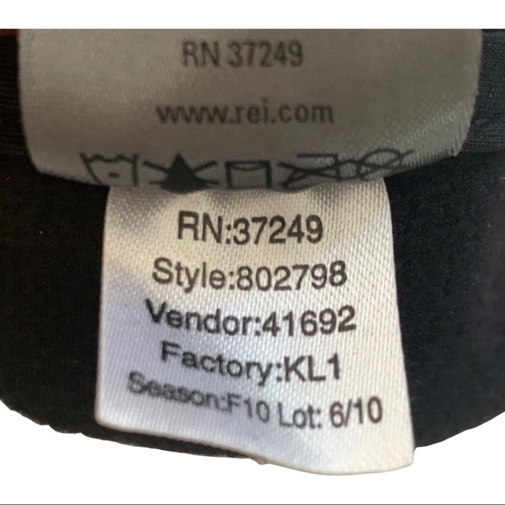 REI Kids Glove Liners Lightweight Stretch Black - Picture 8 of 9